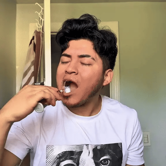 Hylixo™ Niacinamide Whitening & Gum Care Toothpaste